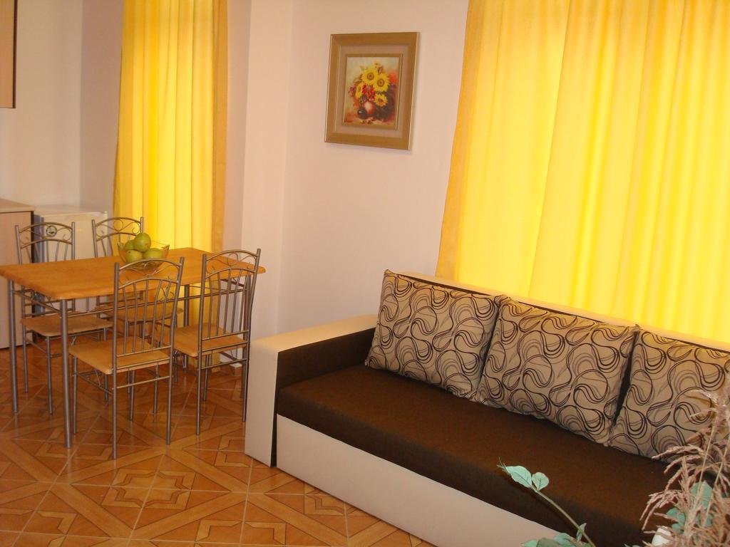 ساني بيتش Saint Elena Apartcomplex المظهر الخارجي الصورة