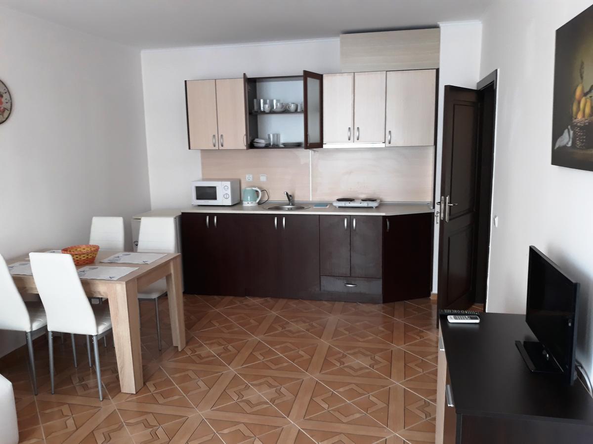 ساني بيتش Saint Elena Apartcomplex المظهر الخارجي الصورة