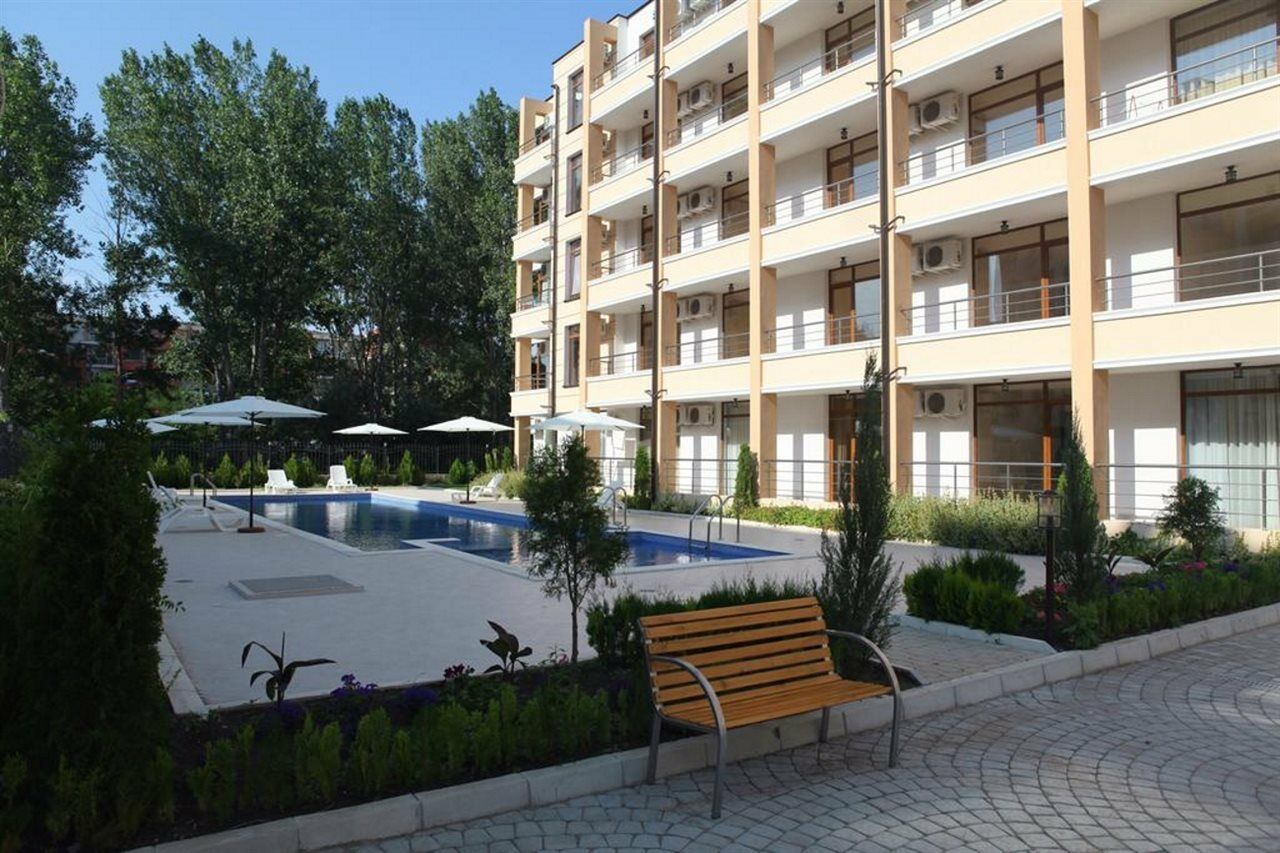 ساني بيتش Saint Elena Apartcomplex المظهر الخارجي الصورة