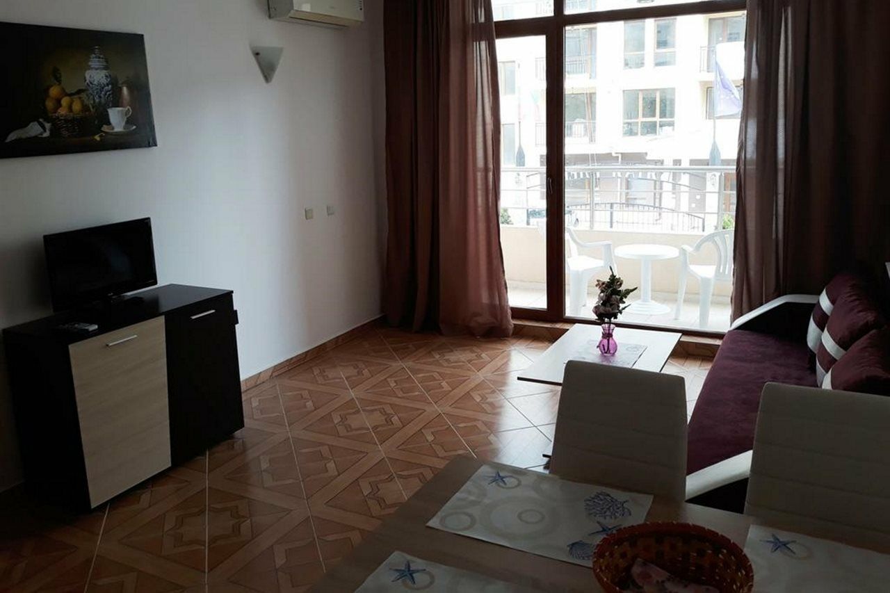 ساني بيتش Saint Elena Apartcomplex المظهر الخارجي الصورة